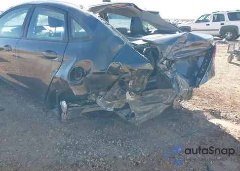 2018 Ford Fiesta Se z USA, uszkodzony, nr VIN 3FADP4BJ8JM123639